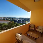 Mare - Lovely Flat Few Steps Away From The Main Bus Station And Old Town *
