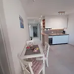 Mare - Lovely Flat Few Steps Away From The Main Bus Station And Old Town Zadar