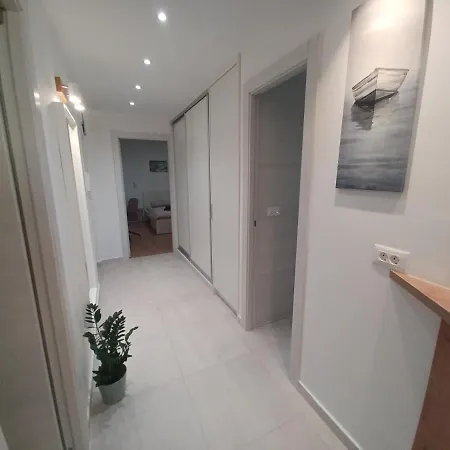 Mare - Lovely Flat Few Steps Away From The Main Bus Station And Old Town アパート *