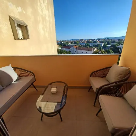 Lejlighed Mare - Lovely Flat Few Steps Away From The Main Bus Station And Old Town *